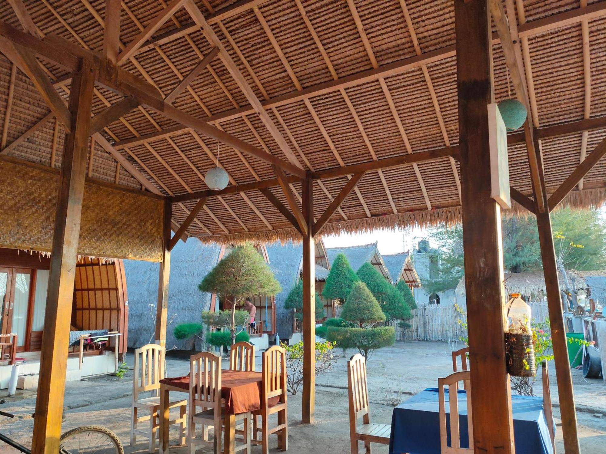 Sunset Beach Bungalow Гили-Мено Экстерьер фото