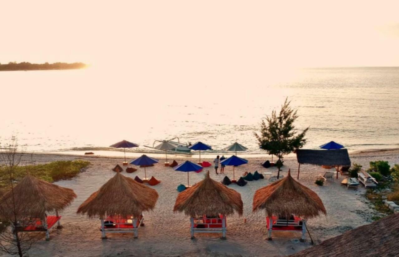 Sunset Beach Bungalow Гили-Мено Экстерьер фото