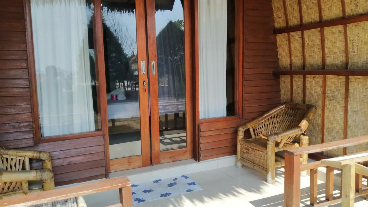 Sunset Beach Bungalow Гили-Мено Экстерьер фото
