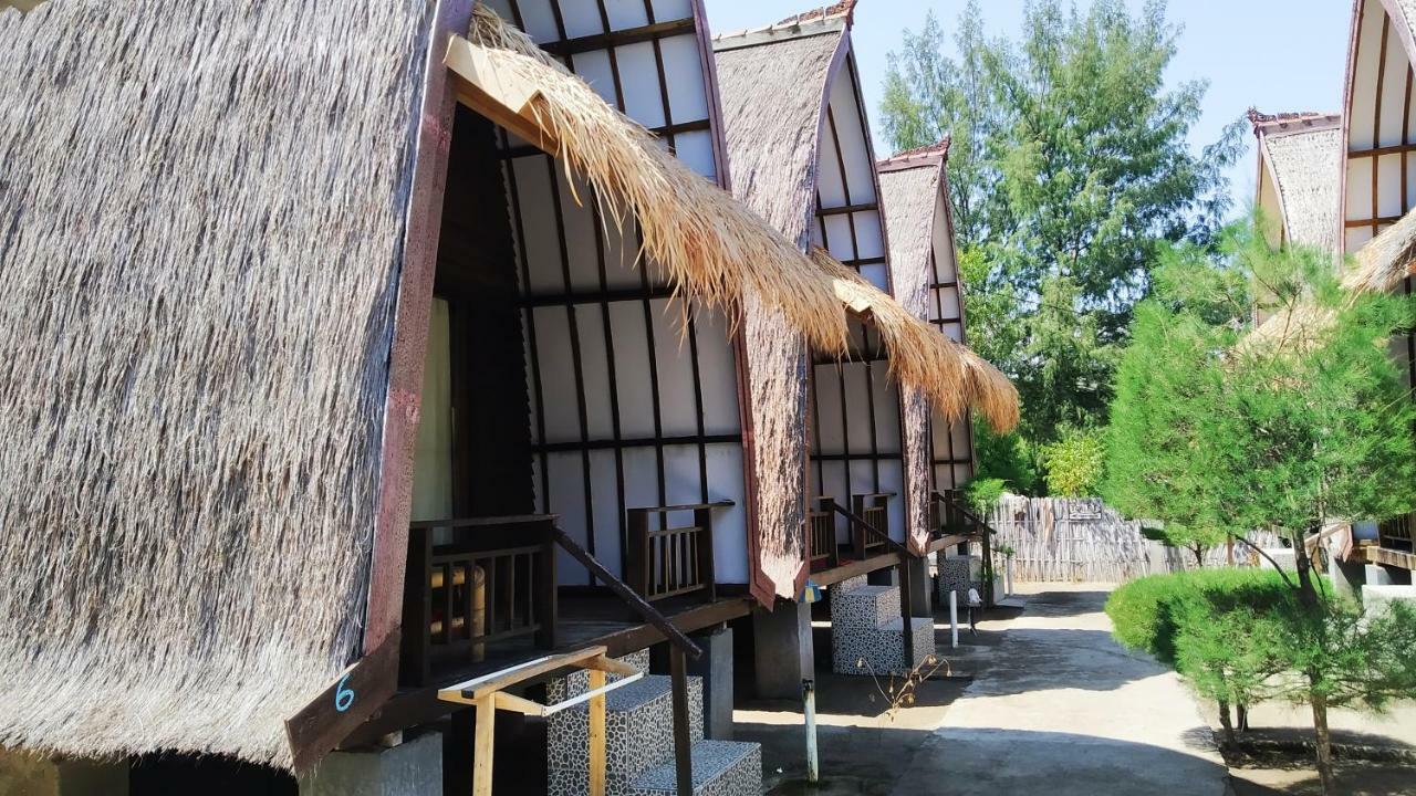 Sunset Beach Bungalow Гили-Мено Экстерьер фото